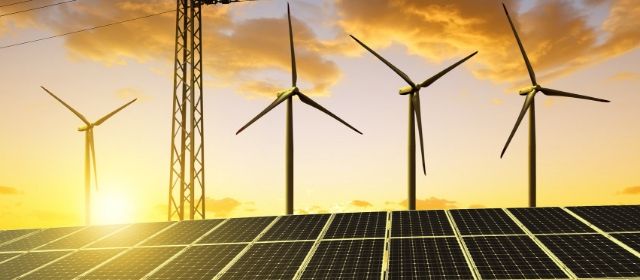 Trabajar en Energía Solar y Eólica