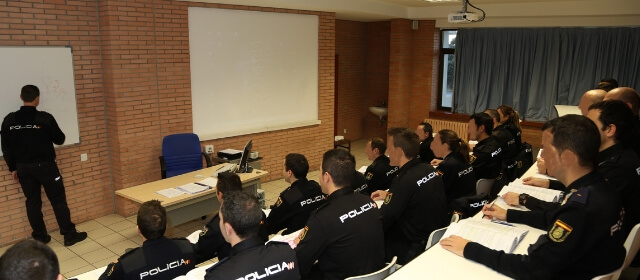 Cómo es la academia de Ávila