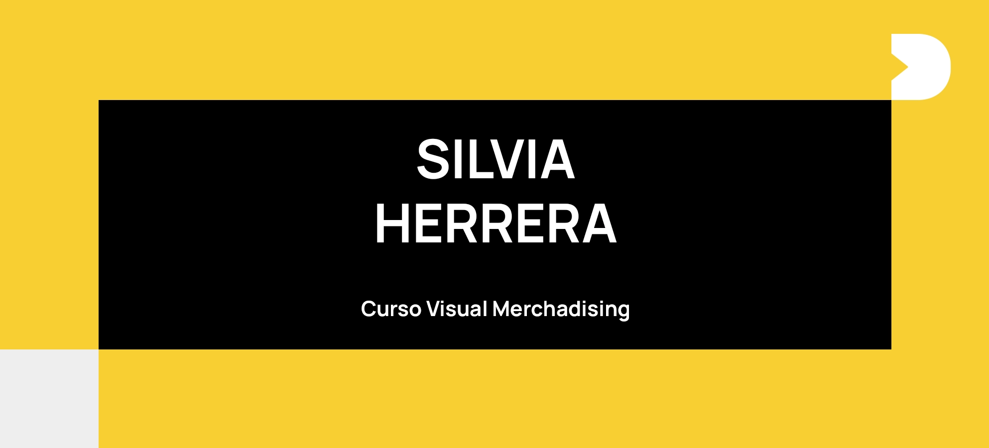 Silvia finaliza el curso de Visual Merchandising con resultados sobresalientes