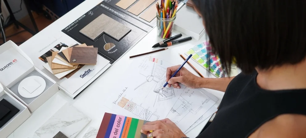 ¿Qué Estudiar para Ser Diseñadora de Interiores?: ¡Todo lo que Debes Saber!