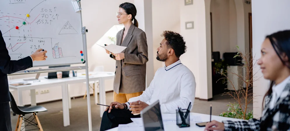 Salidas Profesionales de un MBA: Salarios y Oportunidades en 2026