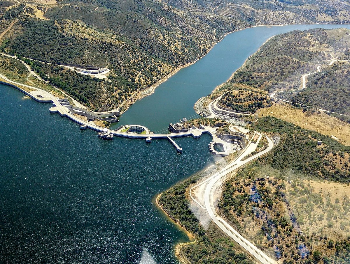 Barragem hidroelétrica em Portugal — principal fonte de energia renovável no primeiro trimestre de 2026