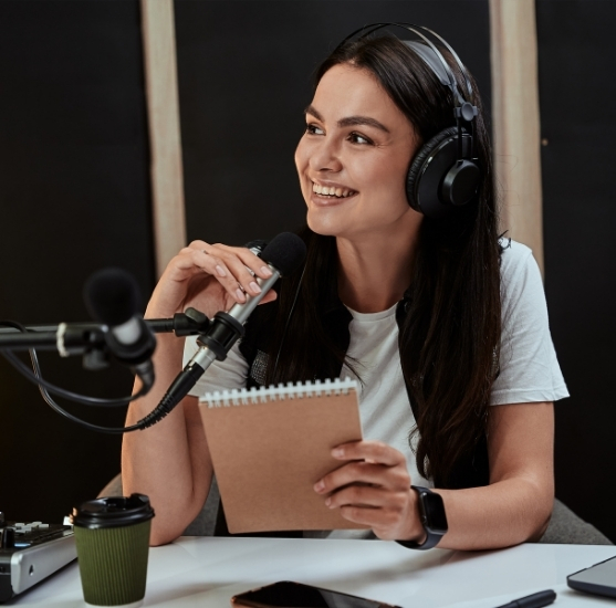 ¿Cómo ser un buen locutor de radio? Guía profesional