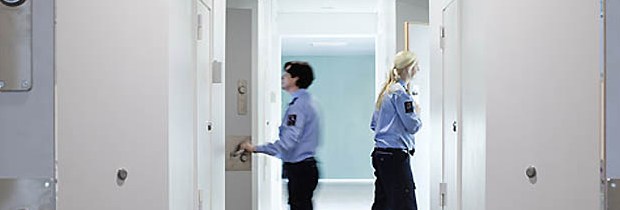 como ser funcionario de prisiones