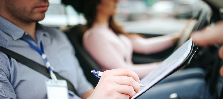 Nueva convocatoria de Examinadores de Tráfico: ¡140 plazas!