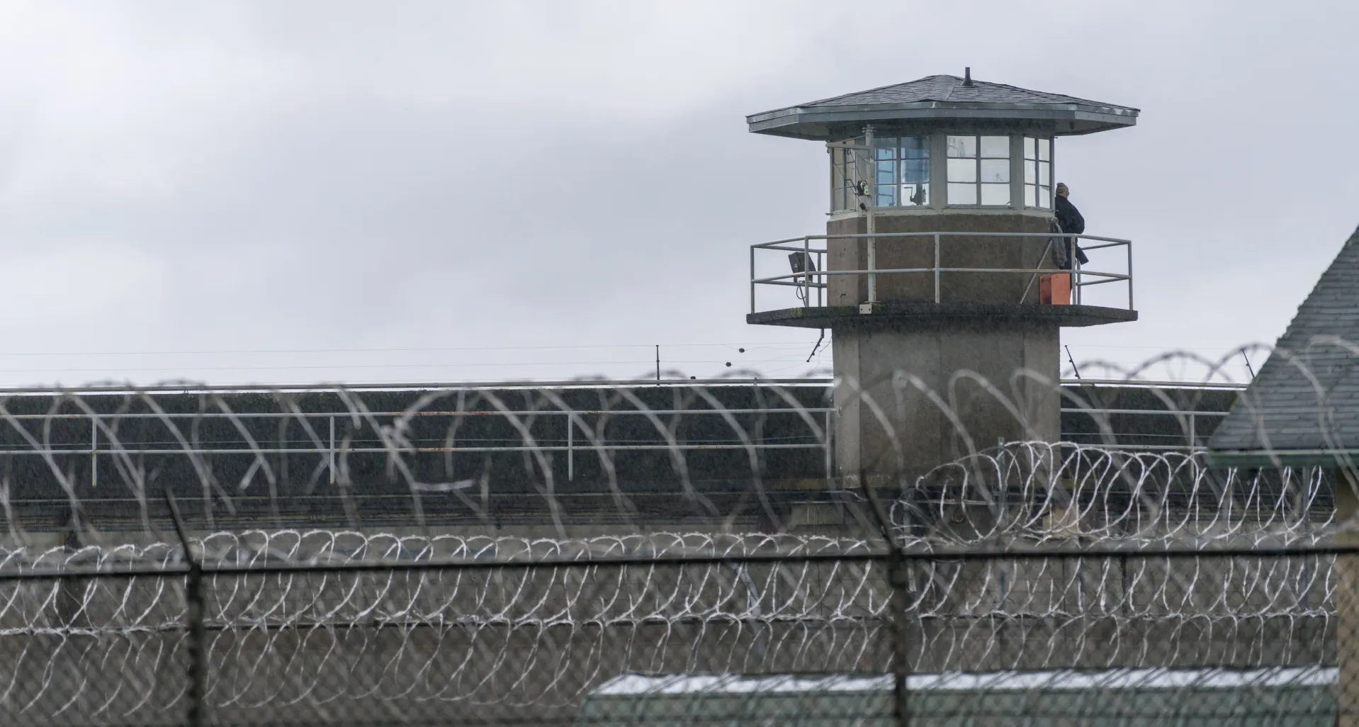 oposiciones ayudante instituciones penitenciarias