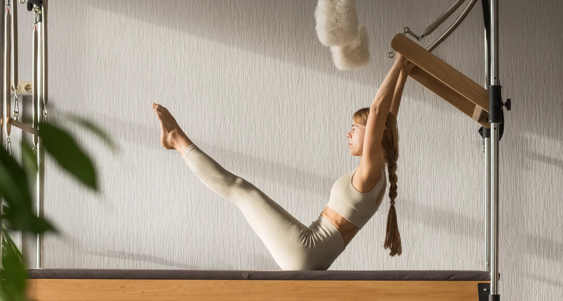 Instructor Pilates Studio