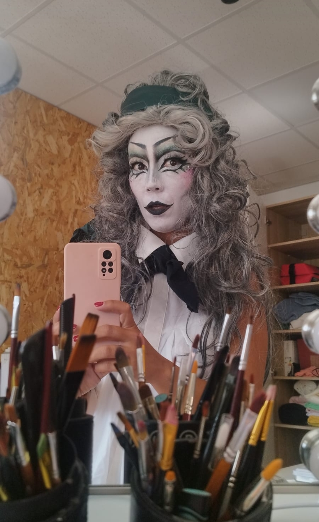 Trabajo de alumna del curso de Caracterización y Estética Decorativa