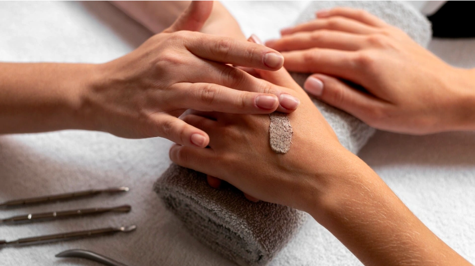 Titulaci&oacute;n Oficial en Est&eacute;tica