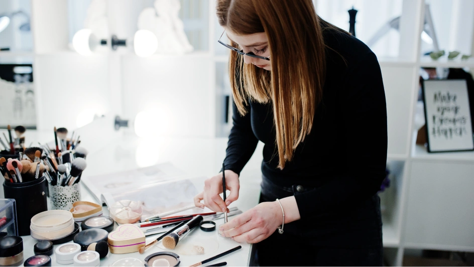 Cosmetolog&iacute;a y Servicios Est&eacute;ticos