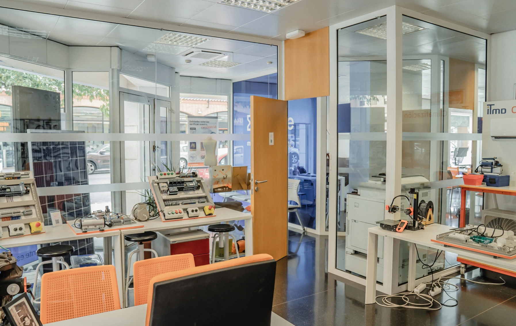 Oposiciones fuerzas y cuerpos davante Castellón