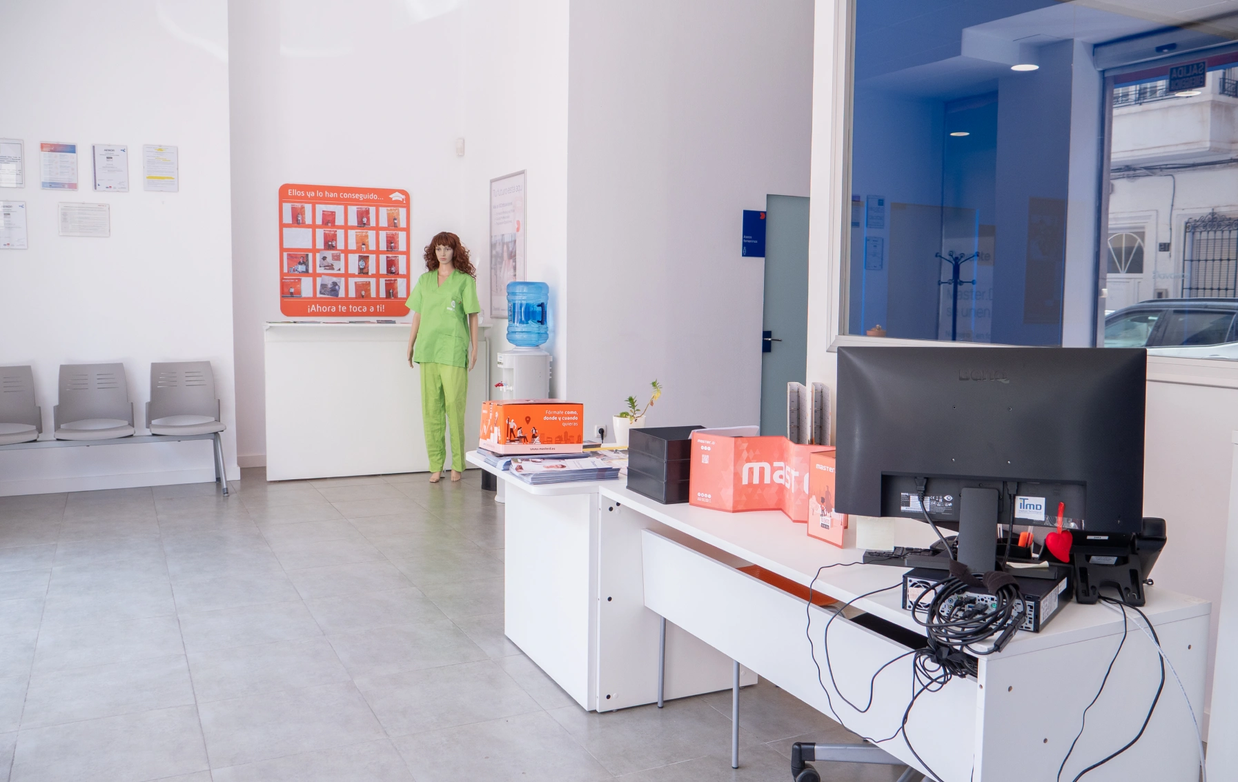 Oposiciones fuerzas y cuerpos davante Almería